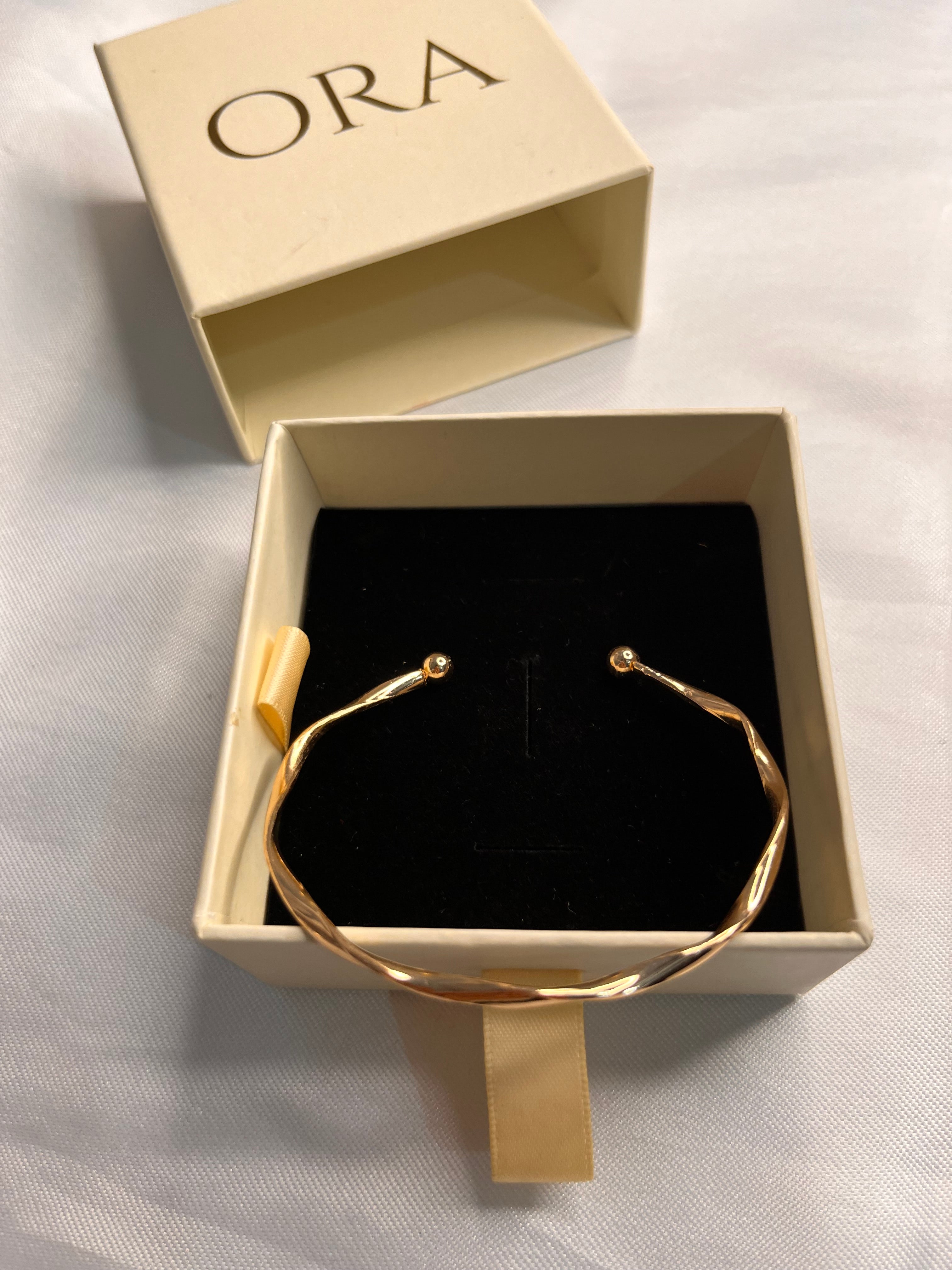 ORA BRACELET SET