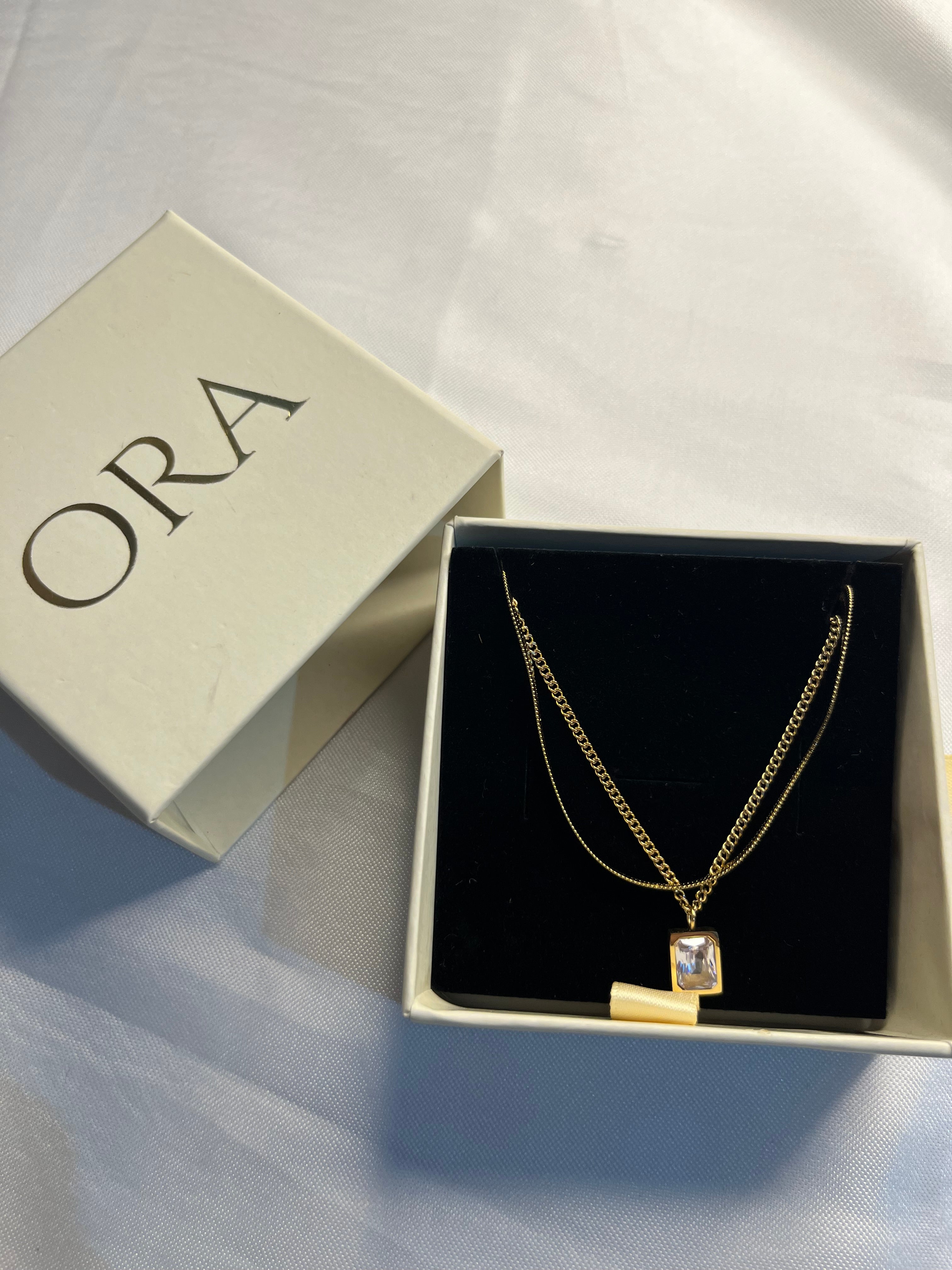 ORA PENDANT WITH DIAMOND STONE - ORA