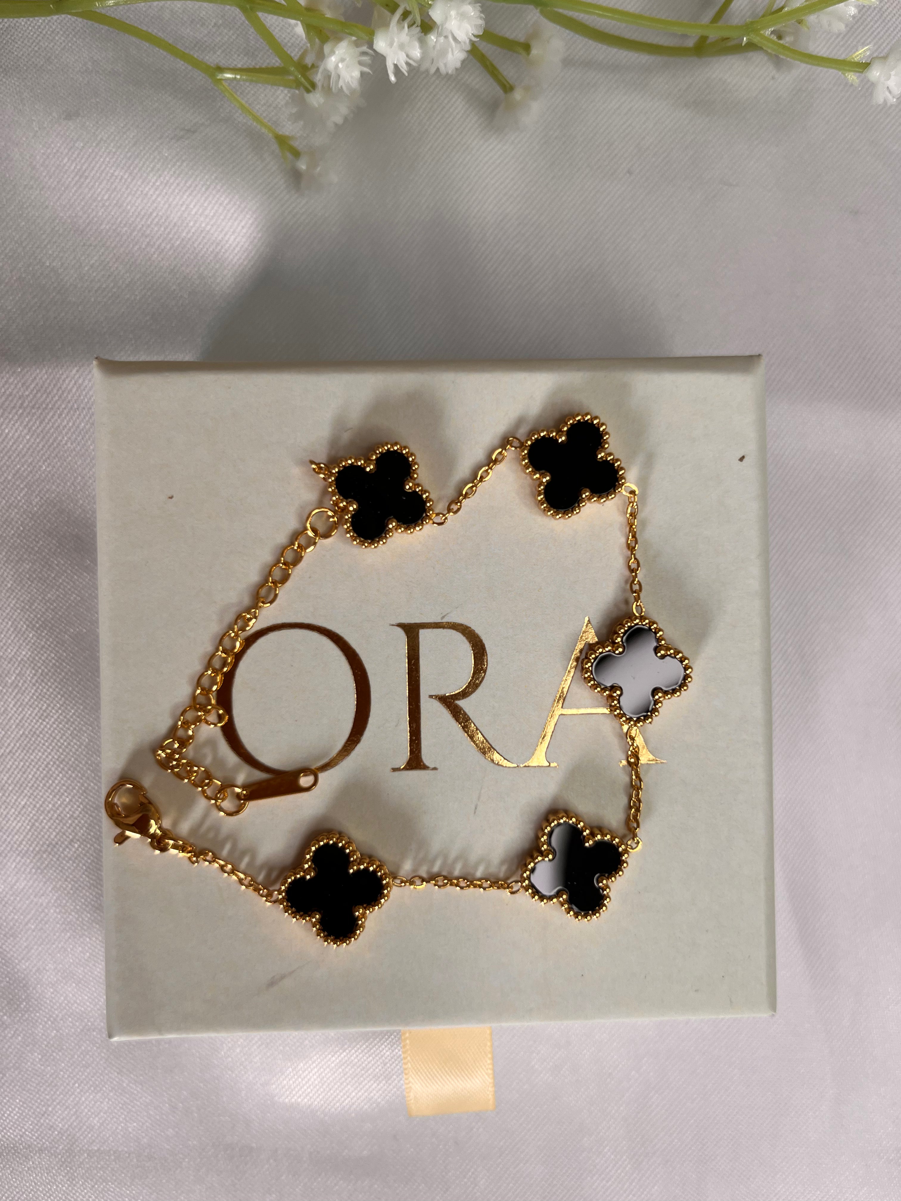 BLACK CLOVER CHAIN BRACELET - ORA