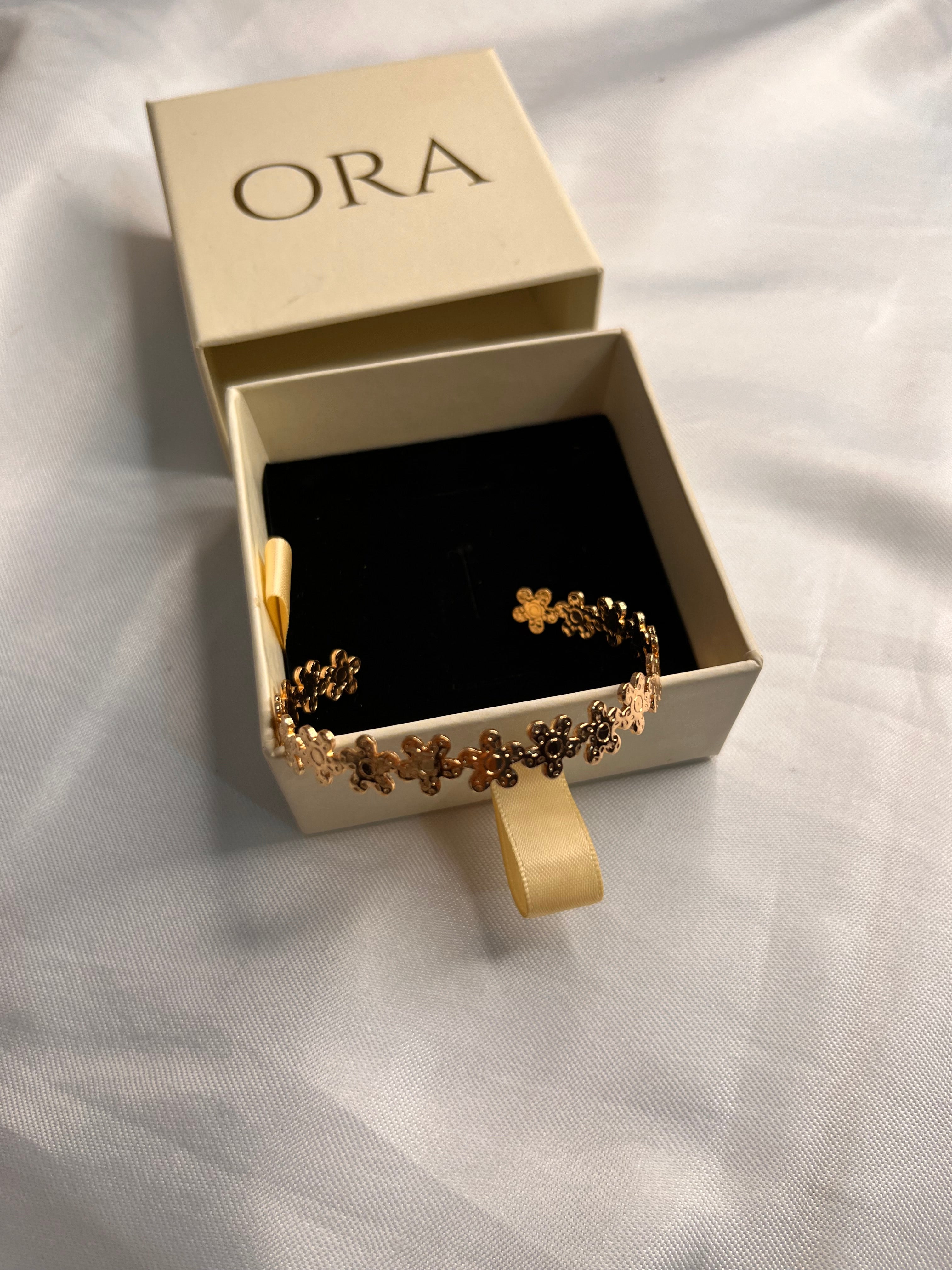ORA BRACELET SET