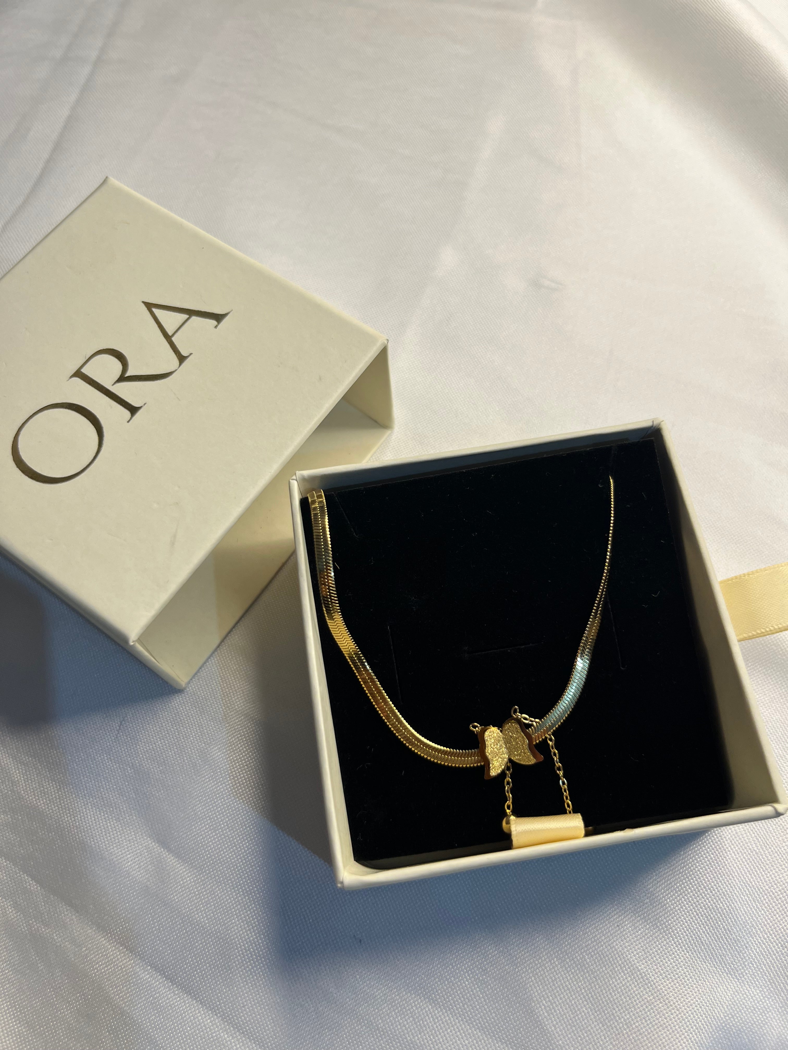 ORA BUTTERFLY PENDANT - ORA